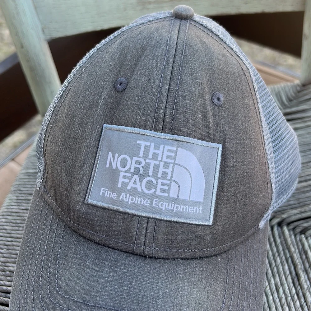 The North Face O/S Gray Heather Mudder Trucker Hat